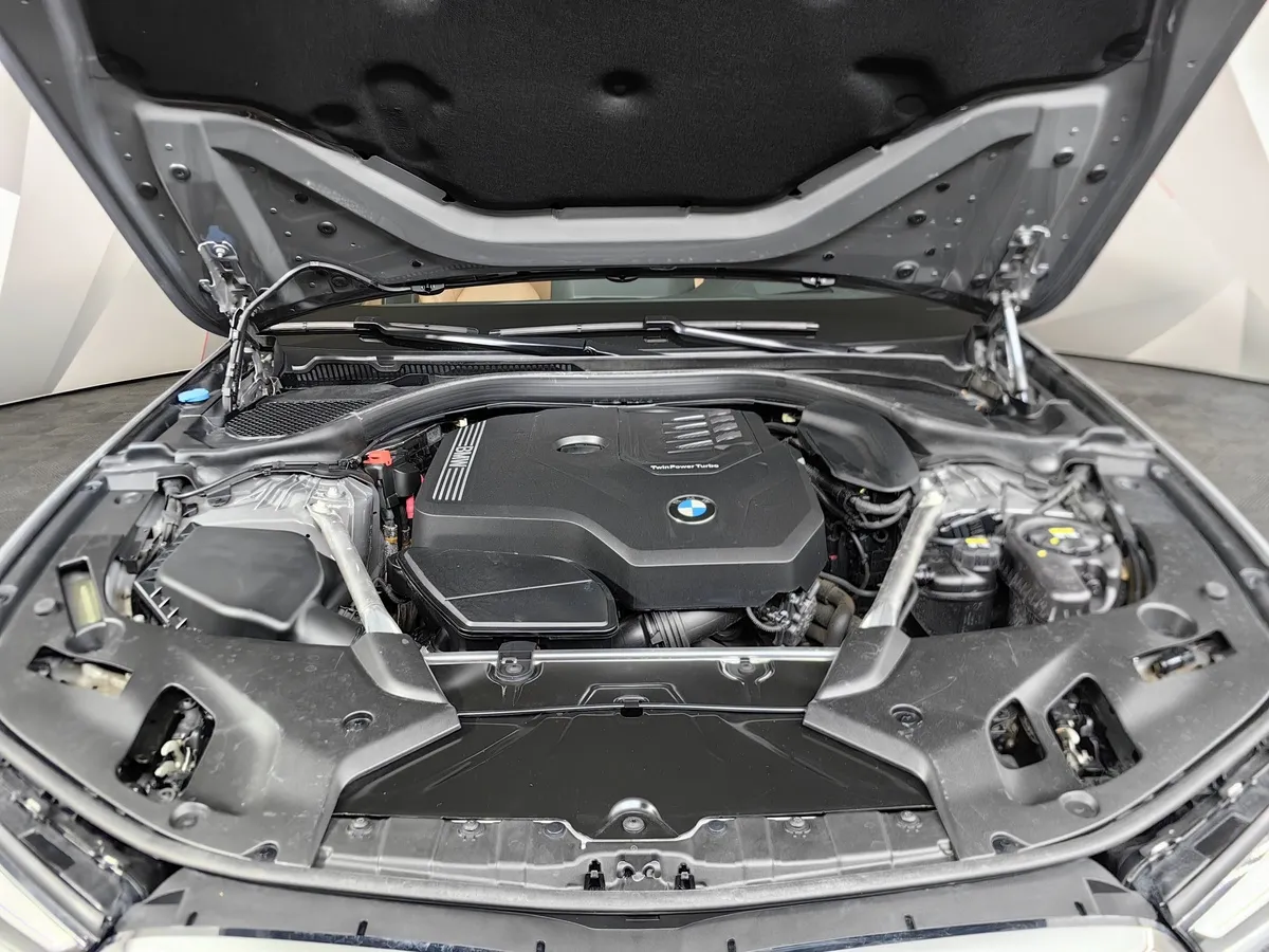 BMW 5 серия 530i xDrive Steptronic (249 л.с.) M Sport Plus Серый в АВИЛОН. Слайд №10