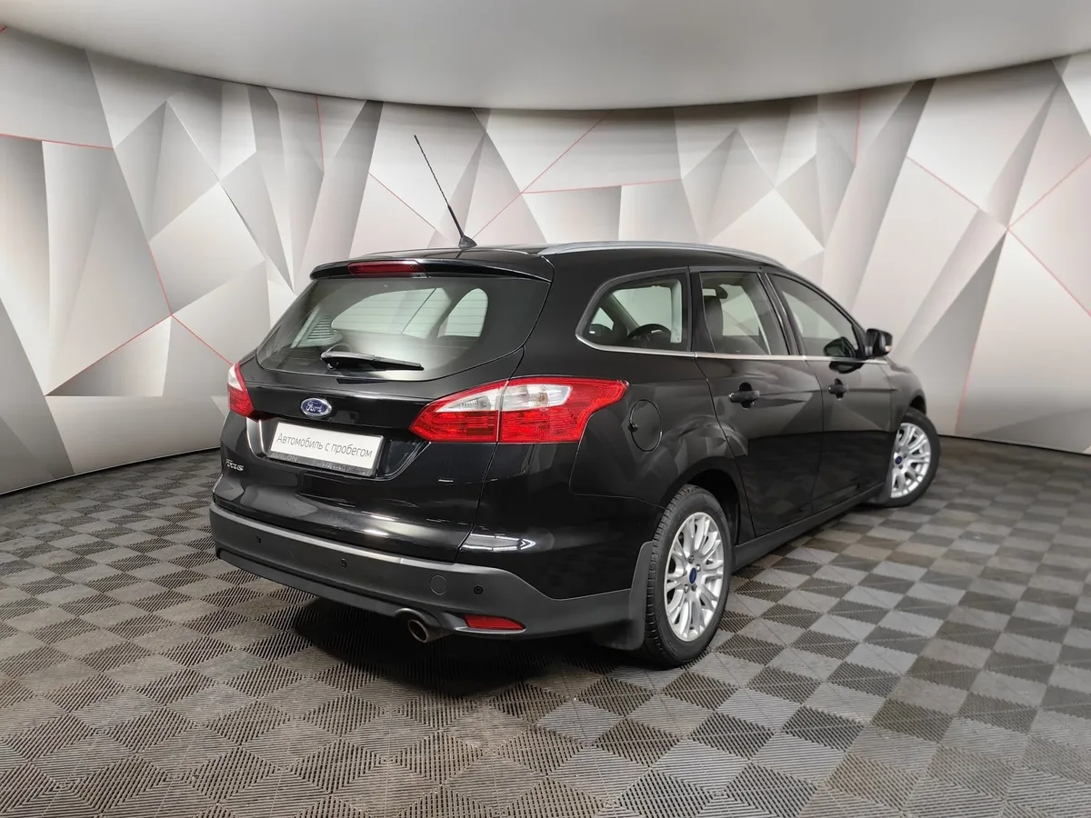 Ford Focus 2.0 PowerShift (150 л.с.) Titanium Черный в АВИЛОН. Слайд №2