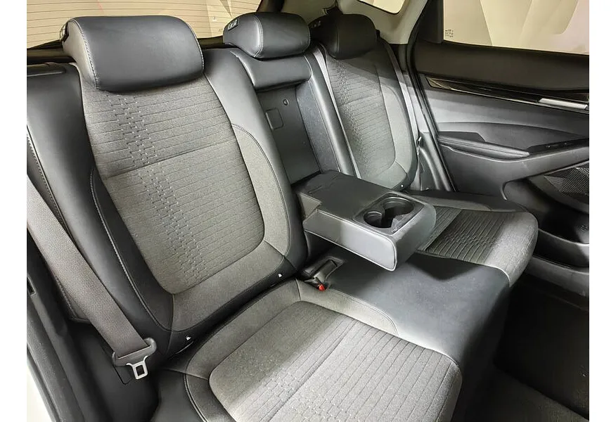 Kia Seltos 2.0 MPI 4WD IVT (149 л.с.) Prestige Белый в АВИЛОН. Слайд №16