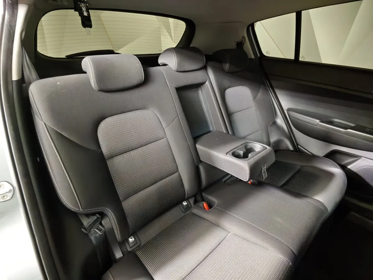 Kia Sportage 2.0 MPI AT 4WD (150 л.с.) Luxe Серебристый в АВИЛОН. Слайд №16