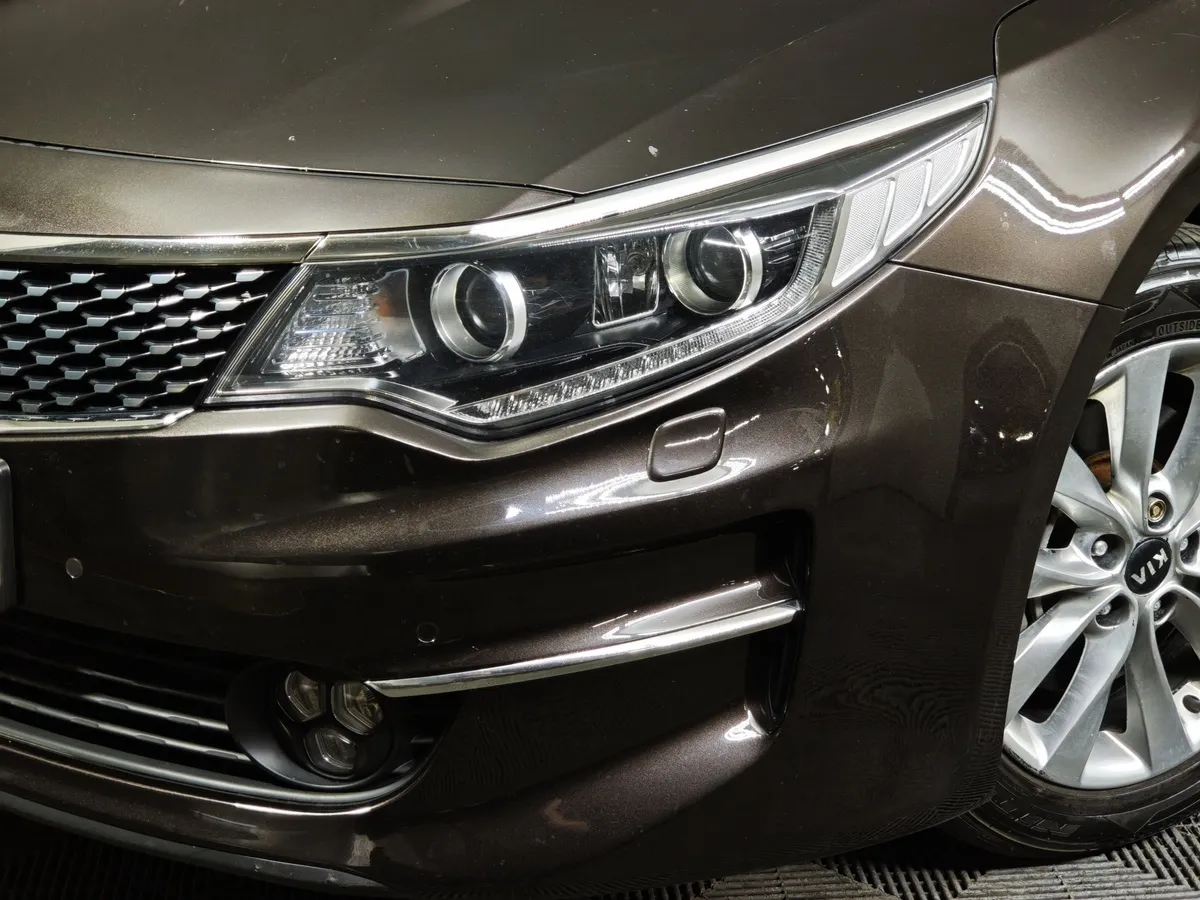 Kia Optima 2.0 AT (150 л.с.) Коричневый в АВИЛОН. Слайд №10