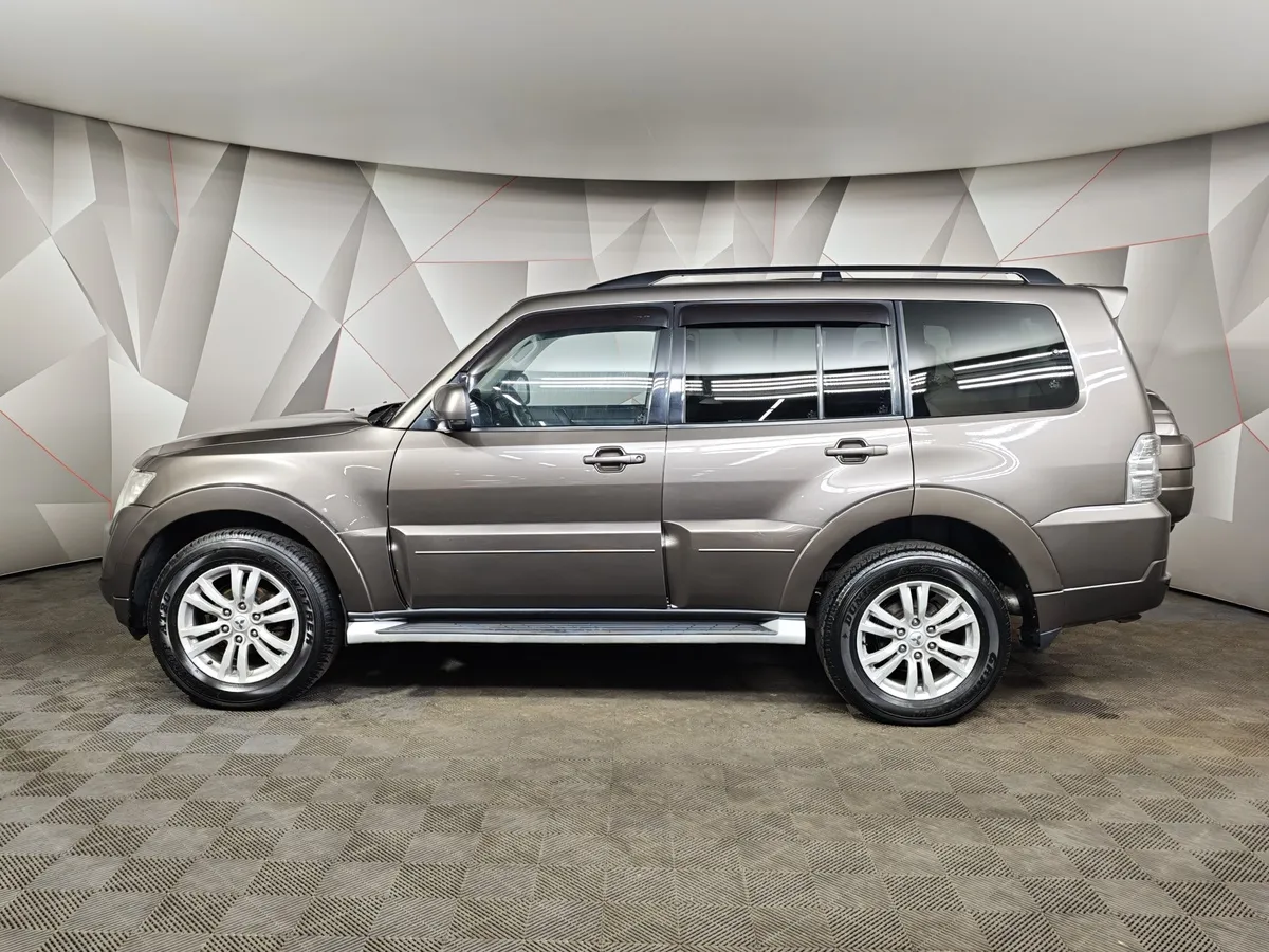 Mitsubishi Pajero 3.0 AT AWD (178 л.с.) Коричневый в АВИЛОН. Слайд №5