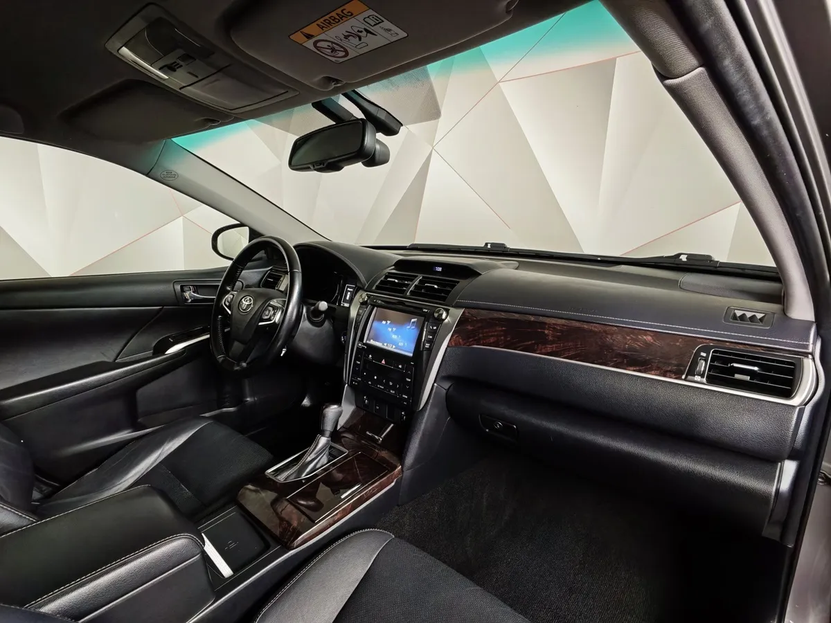 Toyota Camry 2.5 AT (181 л.с.) Стандарт Серый в АВИЛОН. Слайд №13