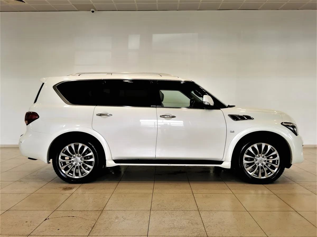 Infiniti QX80 5.6 АТ AWD (405 л.с.) Белый в АВИЛОН. Слайд №6