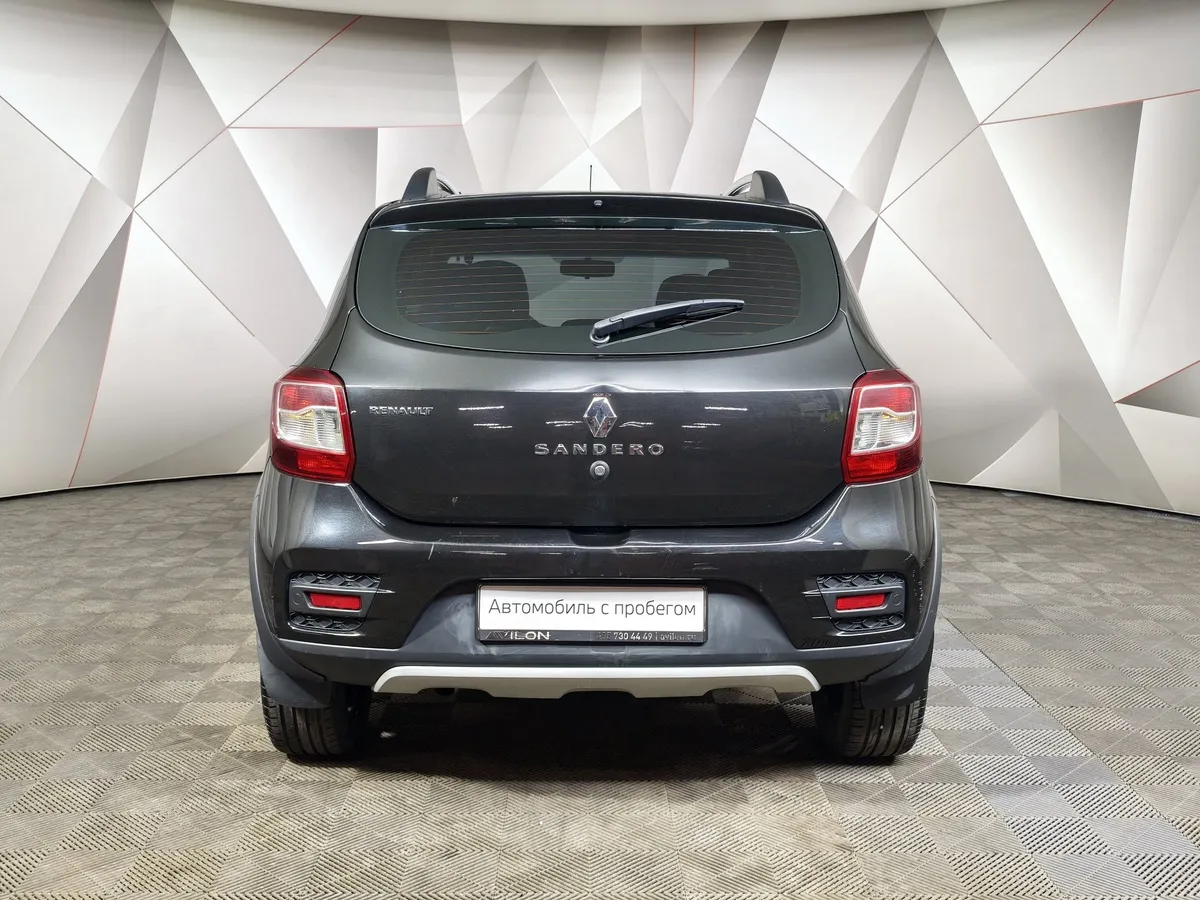 Renault Sandero 1.6 MT (82 л.с.) Stepway Life Черный в АВИЛОН. Слайд №8