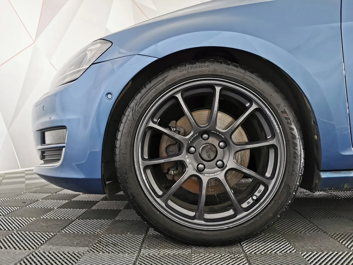 Volkswagen Golf 1.4 TSI BlueMotion DSG (140 л.с.) Highline Голубой в АВИЛОН. Слайд №9