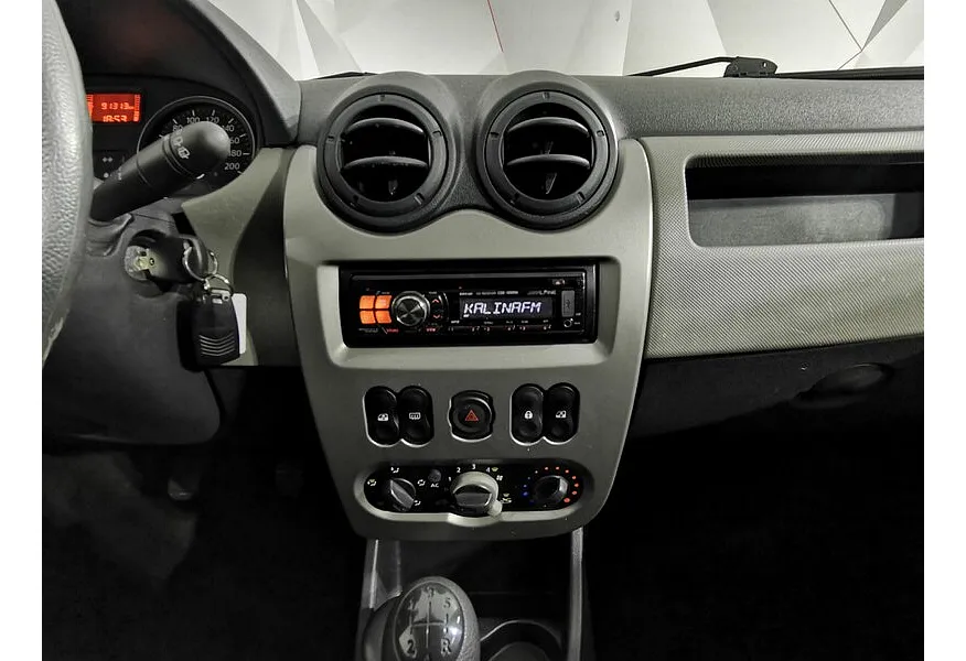 АВИЛОН - Renault Sandero 1.4 MT (75 л.с.) Бежевый - slide 7