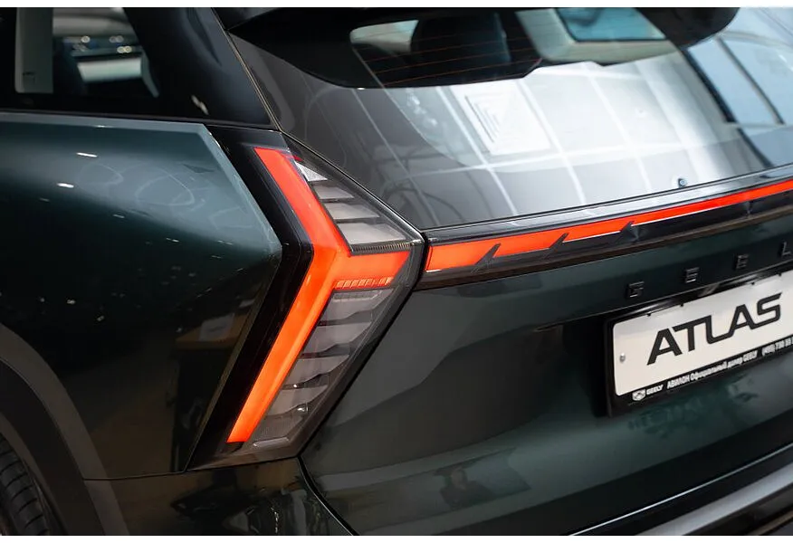 Geely Atlas 1.5T DCT FWD (147 л.с.) Luxury Зеленый в АВИЛОН. Слайд №16