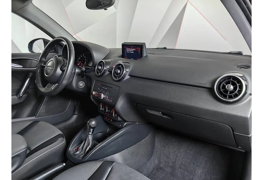 Audi A1 1.4 TFSI S-tronic (122 л.с.) Красный в АВИЛОН. Слайд №13 Audi A1 1.4 TFSI S-tronic (122 л.с.) Красный в АВИЛОН. Слайд №13