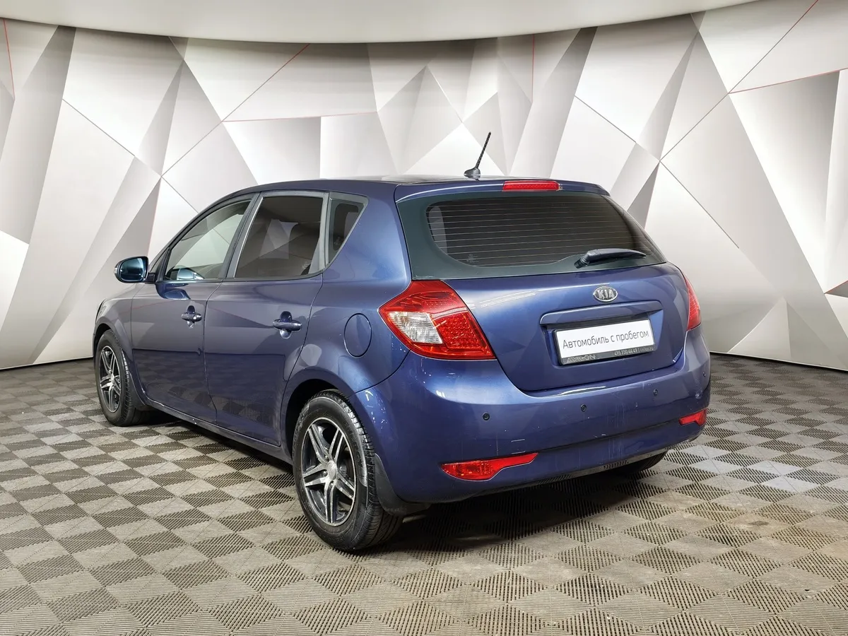 Kia Ceed 1.6 AT (126 л.с.) Comfort Белый в АВИЛОН. Слайд №4