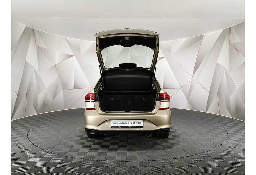 Volkswagen Polo 1.6 MPI AT (110 л.с.) Status Коричневый в АВИЛОН. Слайд №12