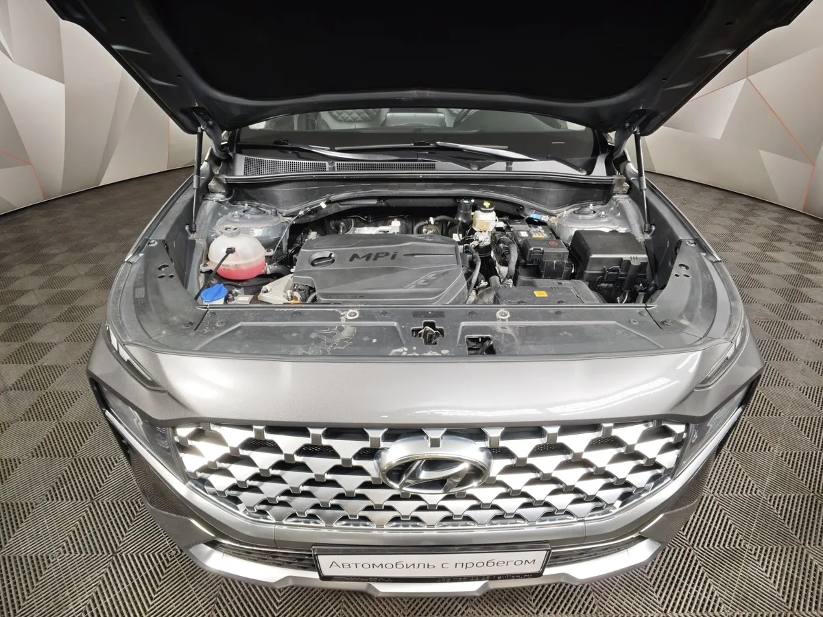 Hyundai Santa Fe 2.5 AWD 6AT (180 л.с.) High-Tech Серый в АВИЛОН. Слайд №11