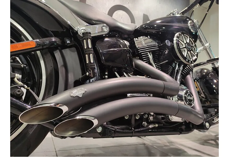 Harley-Davidson Breakout 103 1690 см³ (74 л.с.) (74) 1690 Черный в АВИЛОН. Слайд №12