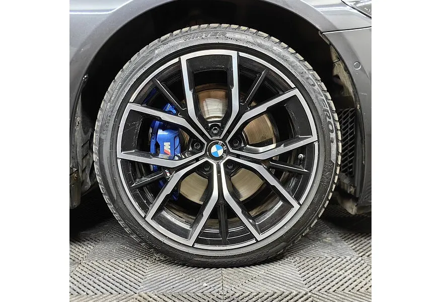 BMW 5 серия 530d xDrive Steptronic (249 л.с.) M Sport Pro Серый в АВИЛОН. Слайд №7