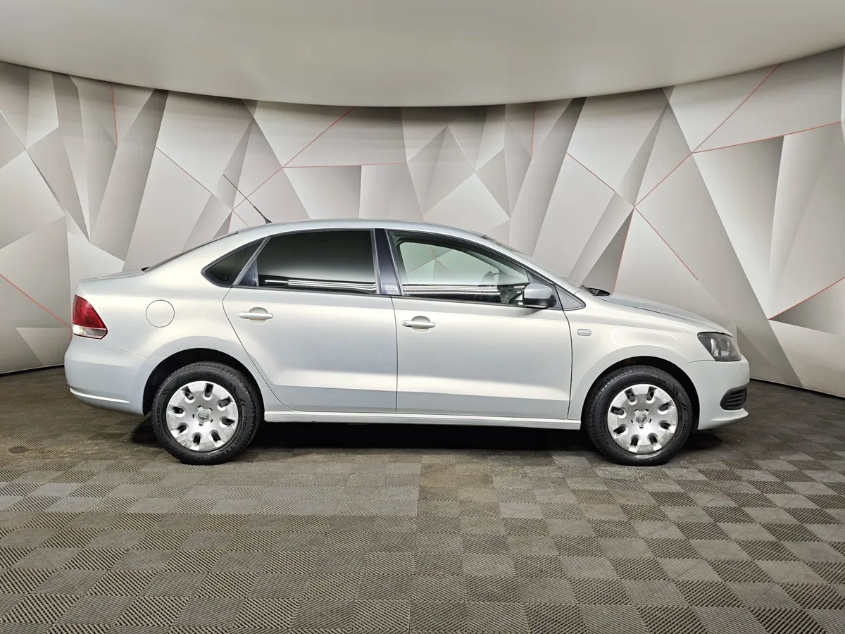 Volkswagen Polo 1.6 Tiptronic (105 л.с.) Comfortline Серебристый в АВИЛОН. Слайд №6