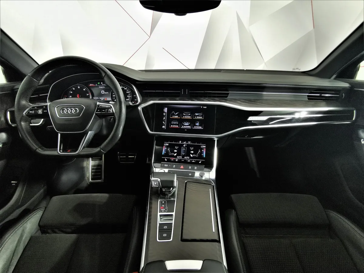 Audi A6 45 TFSI quattro S tronic (245 л.с.) Design Черный в АВИЛОН. Слайд №13