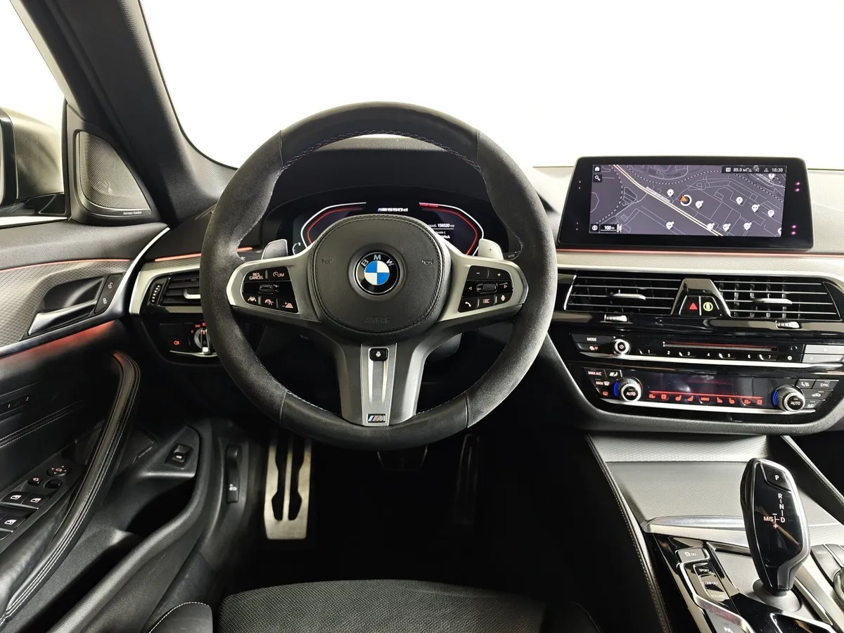 BMW 5 серия M550d xDrive Steptronic (400 л.с.) Черный в АВИЛОН. Слайд №15