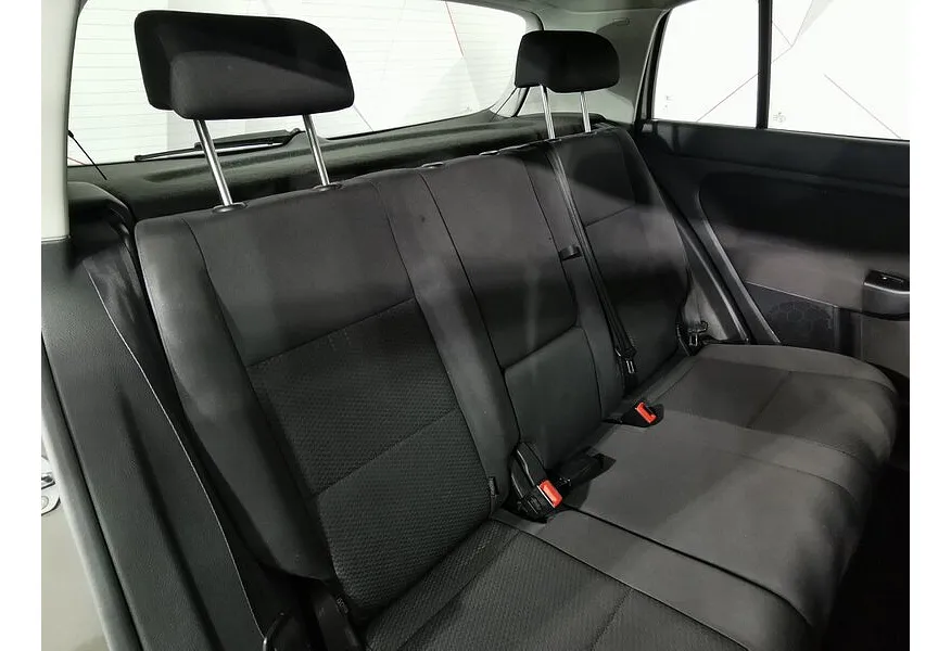 Volkswagen Golf 1.6 MT (102 л.с.) Trendline Коричневый в АВИЛОН. Слайд №15