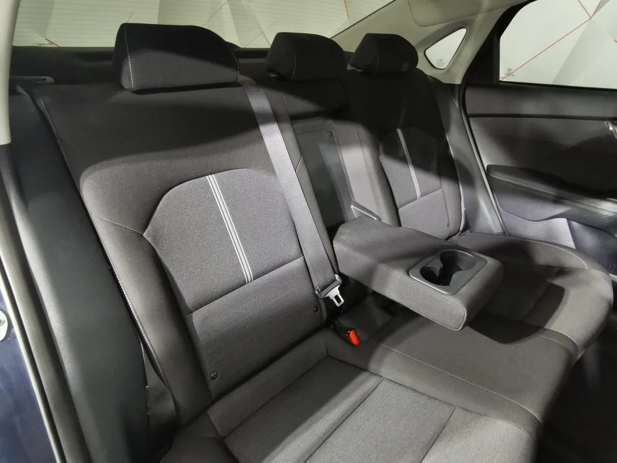 Kia Cerato 2.0 MPI AT (150 л.с.) Luxe Синий в АВИЛОН. Слайд №16