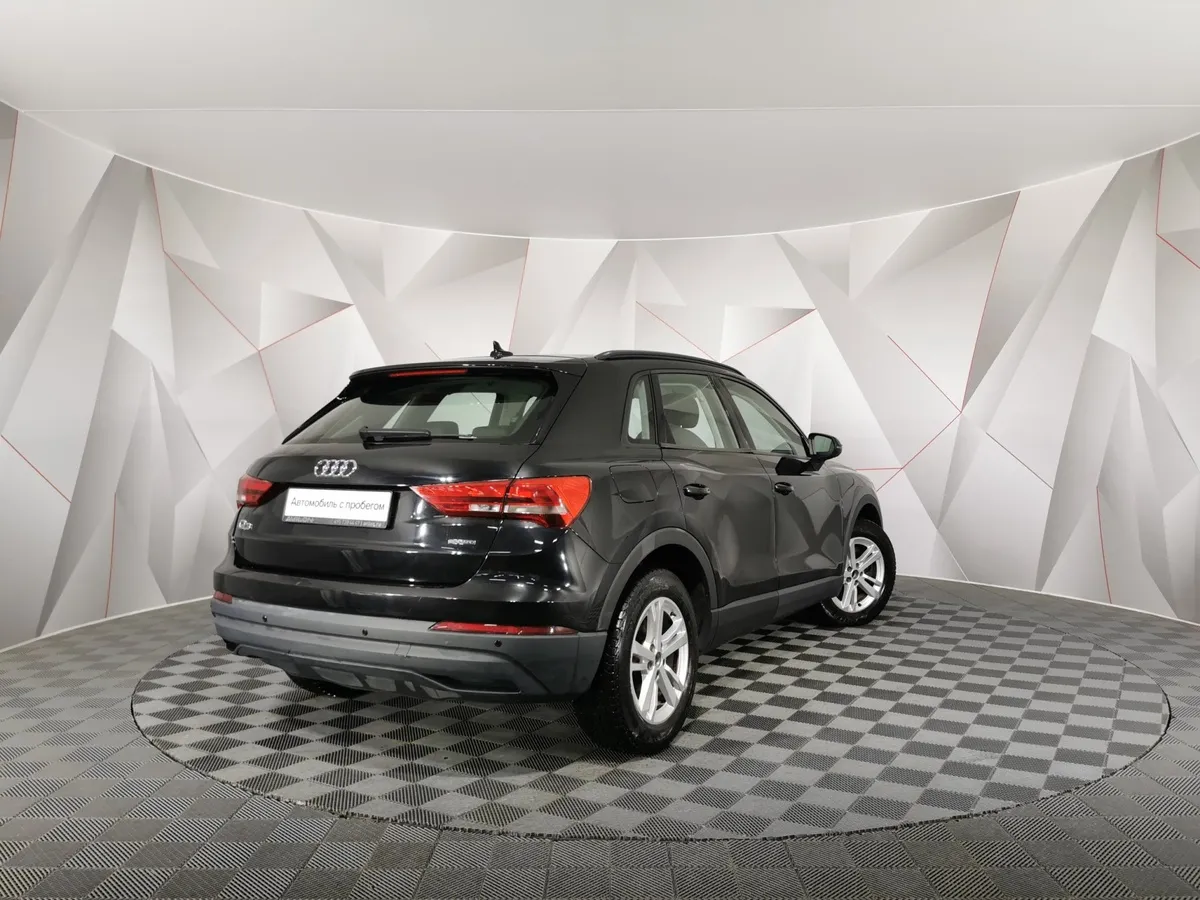 Audi Q3 2.0 TFSI S-tronic quattro (180 л.с.) Черный в АВИЛОН. Слайд №2