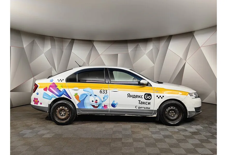 Skoda Rapid 1.6 AT (110 л.с.) Белый в АВИЛОН. Слайд №6