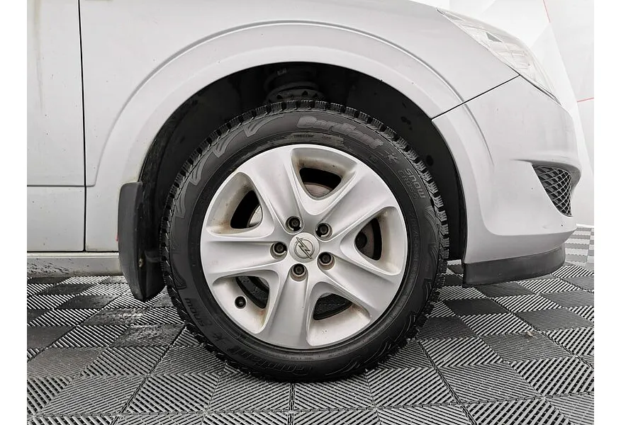 Opel Astra 1.6 MT (115 л.с.) Серебристый в АВИЛОН. Слайд №9