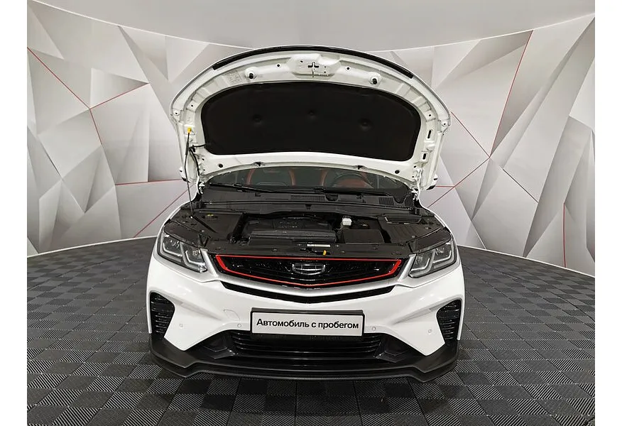 Geely Coolray 1.5T 7DCT 2WD (150 л.с.) Flagship Белый в АВИЛОН. Слайд №11