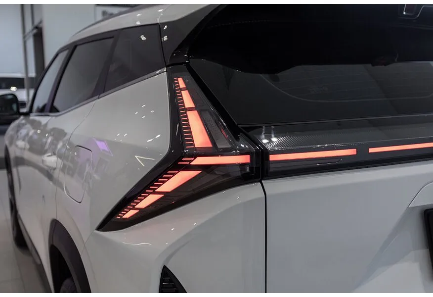 Geely Cityray 1.5T 7DCT 2WD (150 л.с.) Flagship Белый в АВИЛОН. Слайд №15