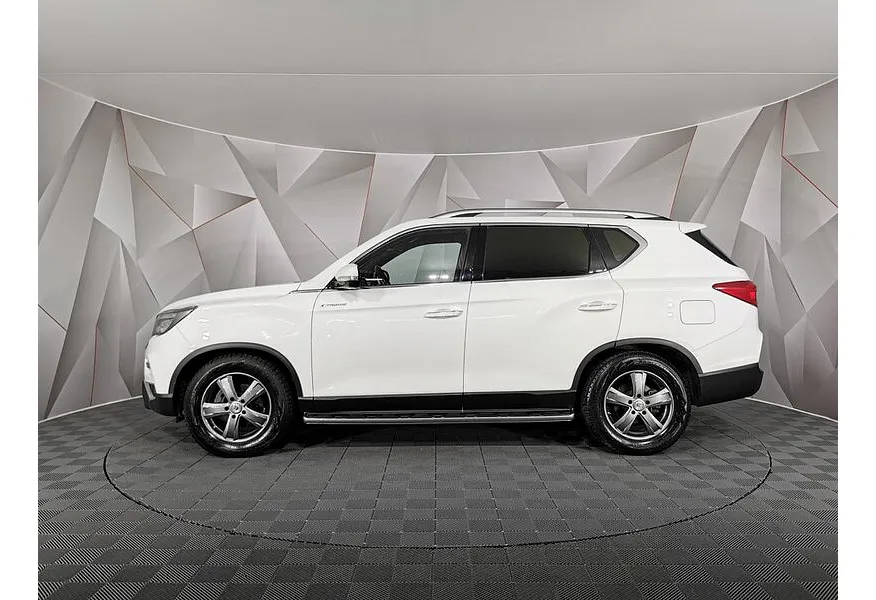 SsangYong Rexton 2.2 AT AWD (181 л.с.) Белый в АВИЛОН. Слайд №5