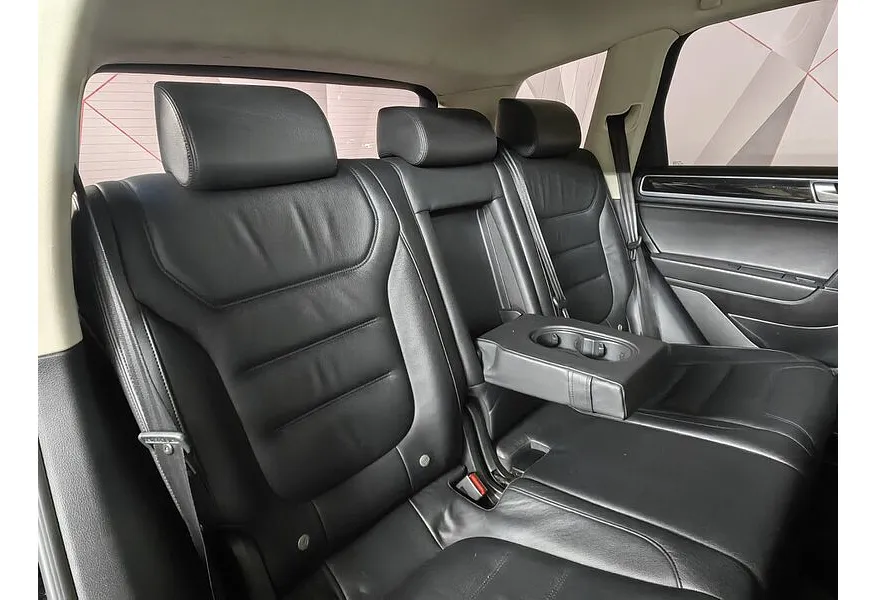 АВИЛОН - Volkswagen Touareg 3.6 FSI Tiptronic 4Motion (249 л.с.) V6 FSI Черный - slide 14