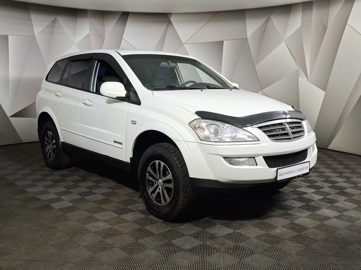 SsangYong Kyron 2.0 Xdi E-Tronic 4WD (141 л.с.) Белый в АВИЛОН. Слайд №3