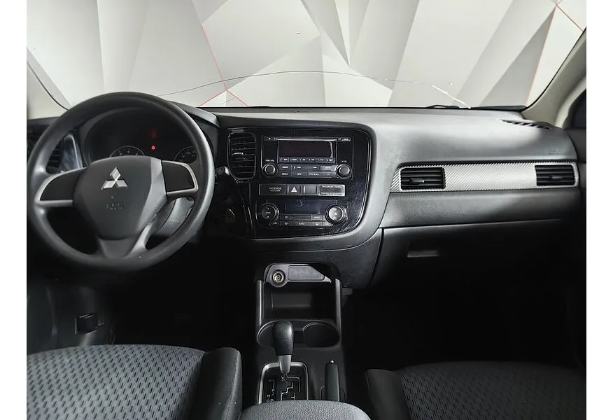 Mitsubishi Outlander 2.0 CVT (146 л.с.) Invite Черный в АВИЛОН. Слайд №15