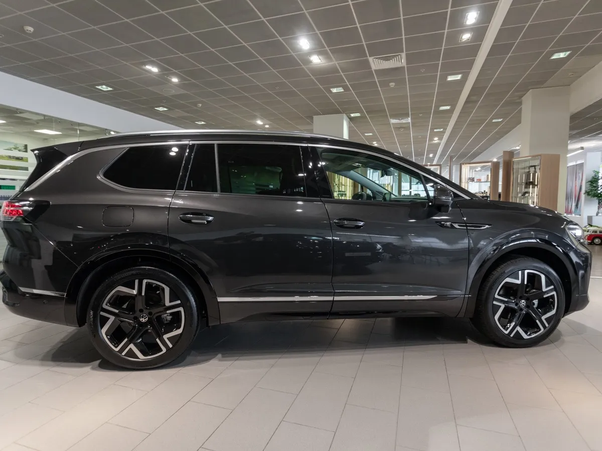 Volkswagen Talagon 2.0 7DSG AWD (272 л.с.) Flagship Shengjing Черный в АВИЛОН. Слайд №4