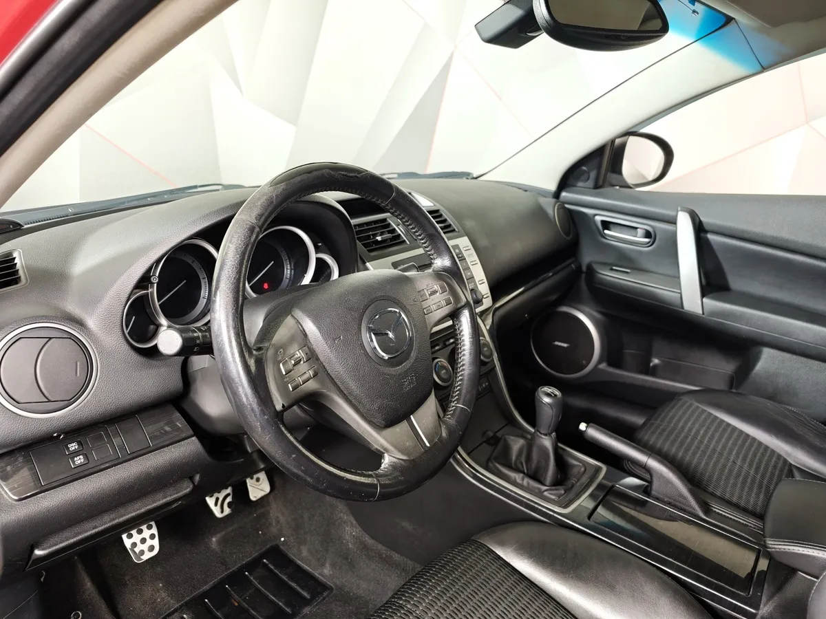 Mazda 6 2.5 MT (170 л.с.) Красный в АВИЛОН. Слайд №16