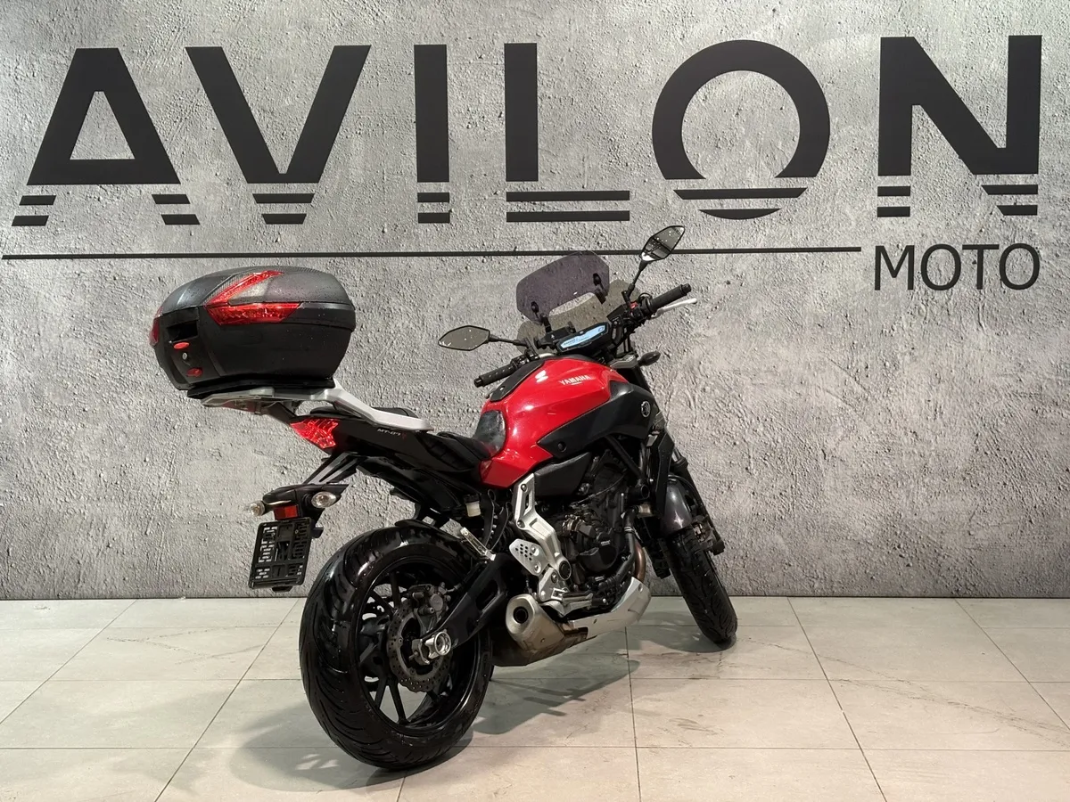 Yamaha MT-07 689 см³ (75 л.с.) 689 Красный в АВИЛОН. Слайд №7