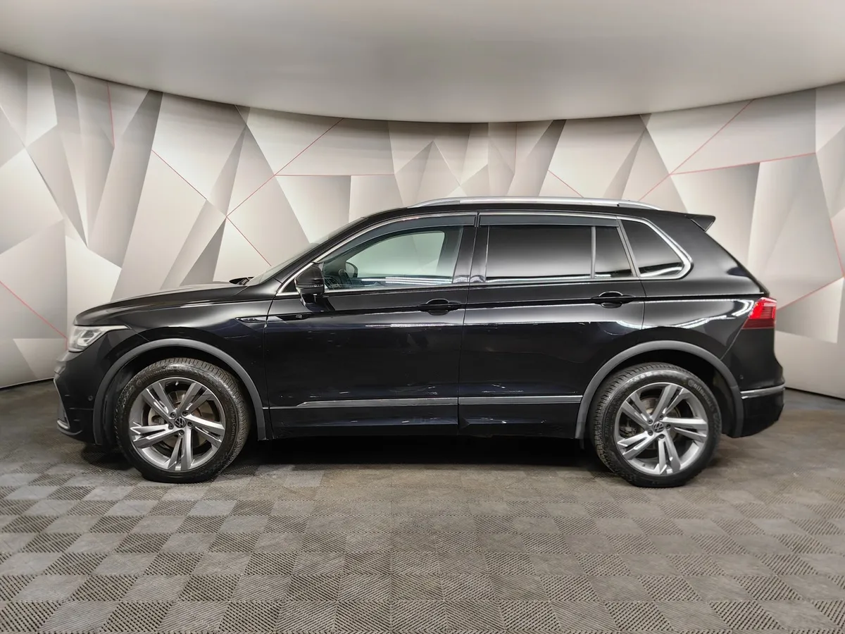 Volkswagen Tiguan 2.0 TSI 4Motion DSG (220 л.с.) Sportline Черный в АВИЛОН. Слайд №5