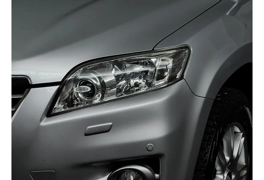 Toyota RAV4 2.0 CVT (158 л.с.) Серебристый в АВИЛОН. Слайд №10