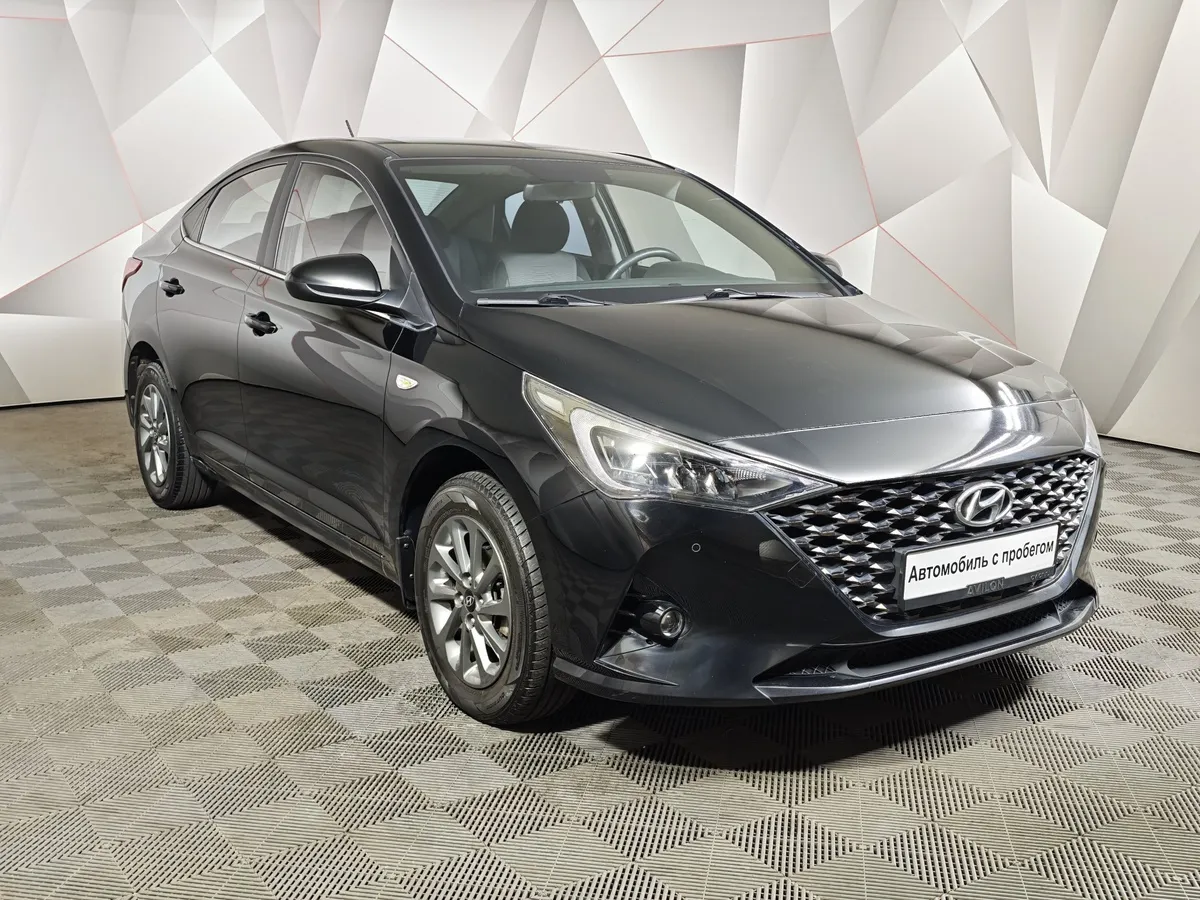 Hyundai Solaris 1.6 AT (123 л.с.) Elegance Черный в АВИЛОН. Слайд №3