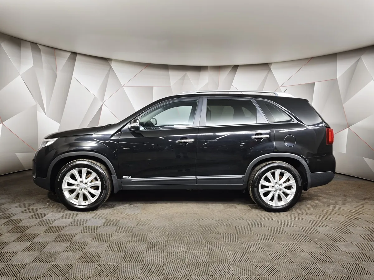 Kia Sorento 2.4 AT 4WD (175 л.с.) Luxe Черный в АВИЛОН. Слайд №5