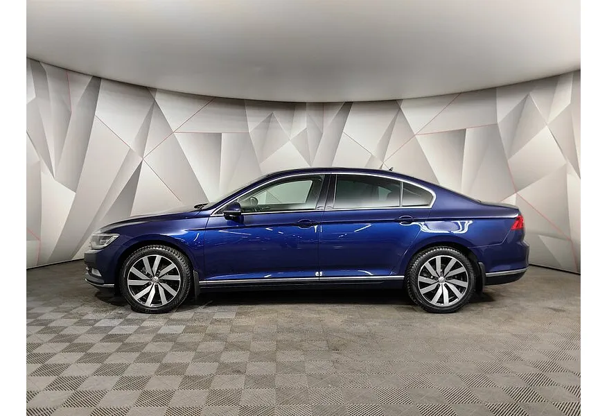 Volkswagen Passat 1.8 TSI BlueMotion DSG (180 л.с.) Highline Синий в АВИЛОН. Слайд №5