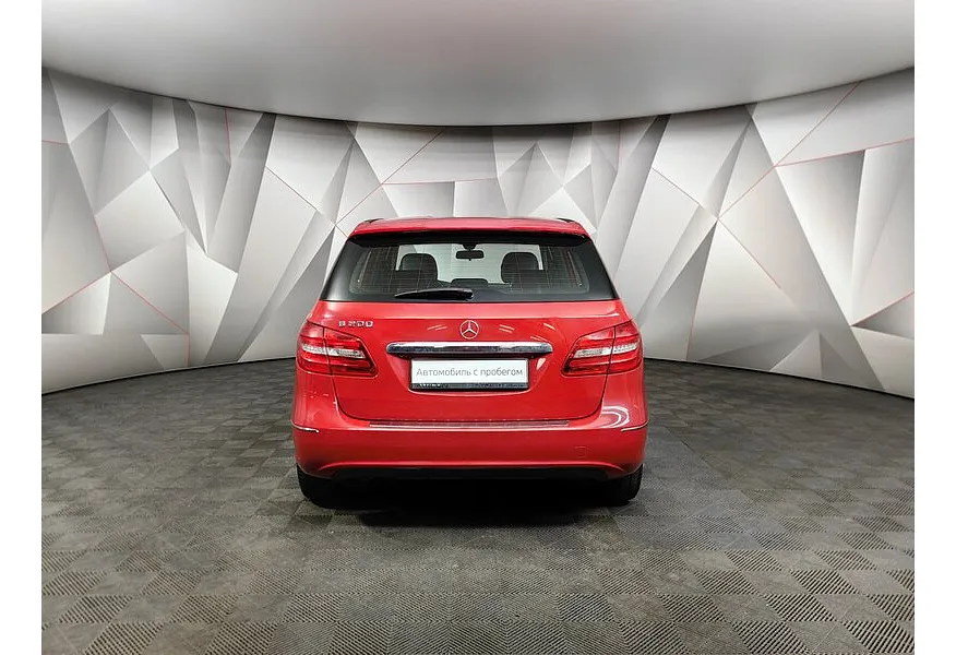 Mercedes-Benz B-Класс B 200 7G-DCT (150 л.с.) Красный в АВИЛОН. Слайд №8