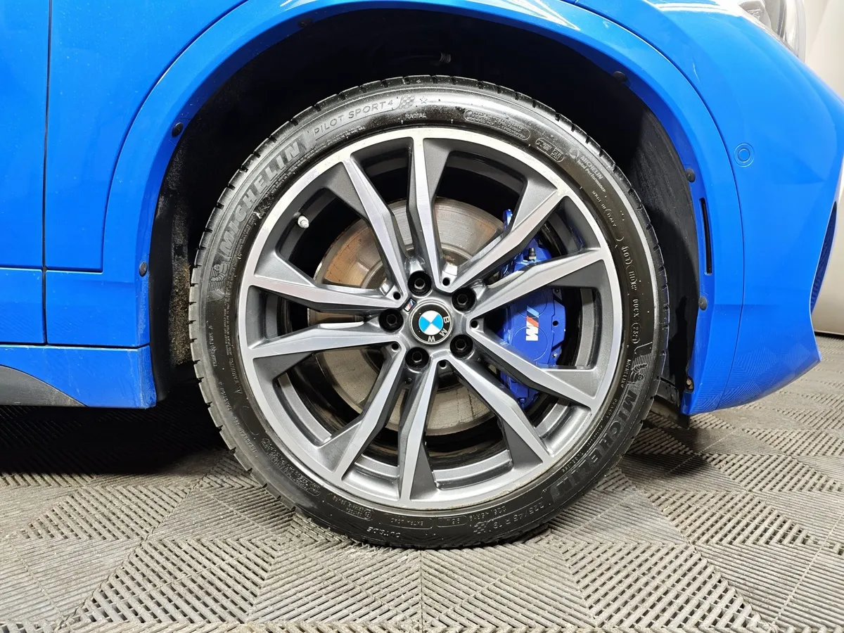 BMW X2 20i xDrive AT (192 л.с.) M Sport Синий в АВИЛОН. Слайд №7