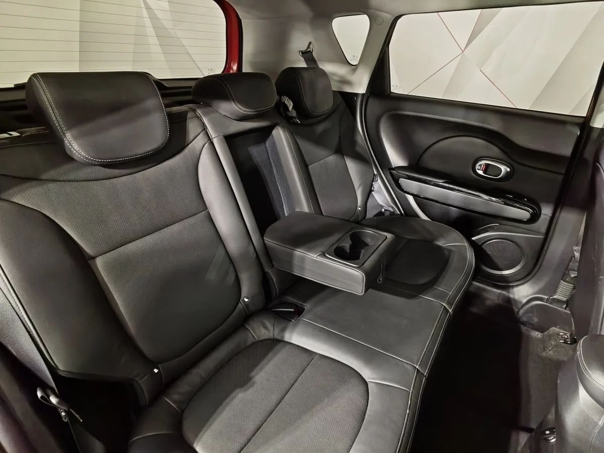 Kia Soul 2.0 MPI AT (150 л.с.) Premium Plus Красный в АВИЛОН. Слайд №17