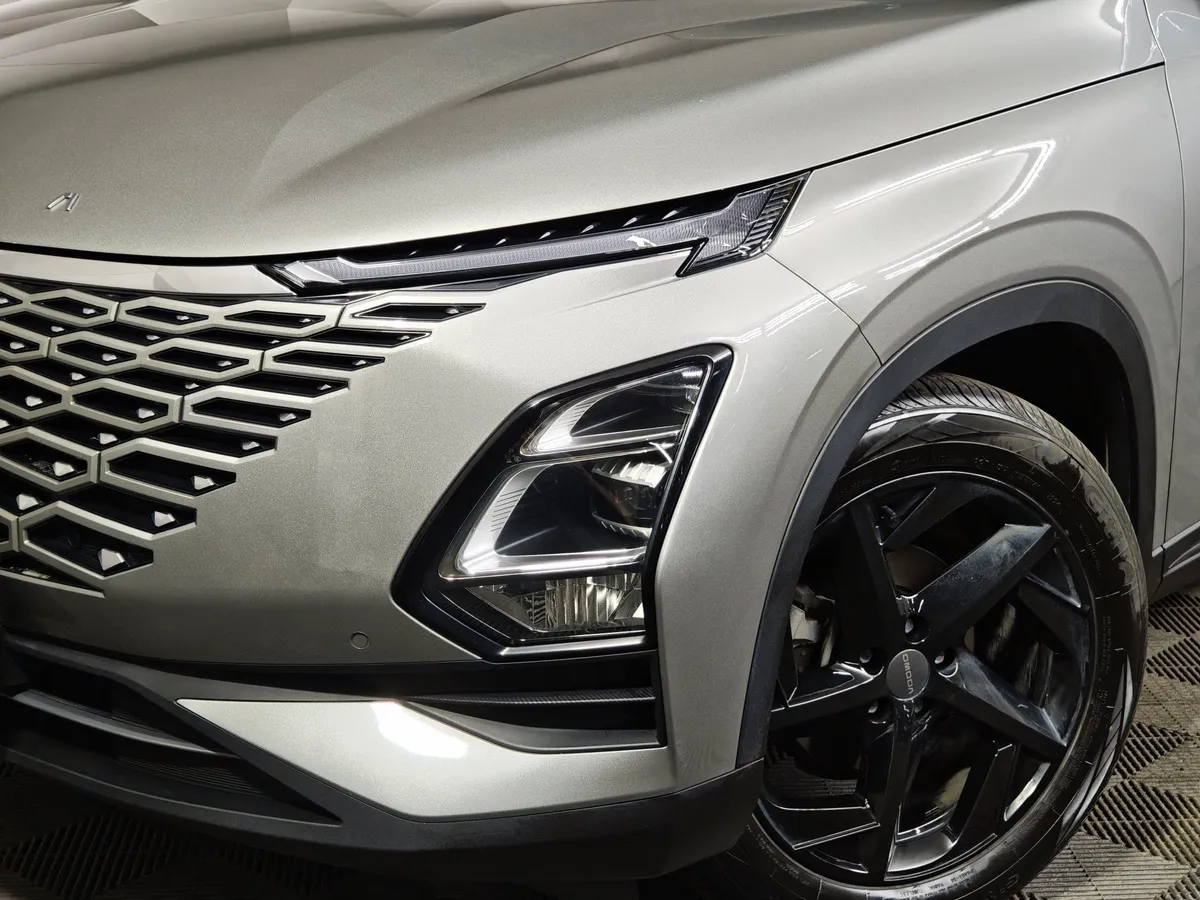 Omoda C5 1.5T CVT (147 л.с.) Lifestyle Серебристый в АВИЛОН. Слайд №10