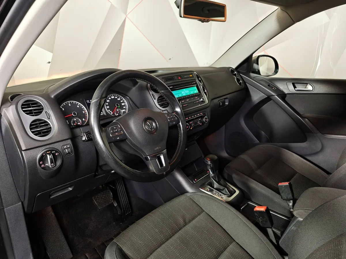 Volkswagen Tiguan 2.0 TDI 4Motion AT (140 л.с.) Track & Field Черный в АВИЛОН. Слайд №18