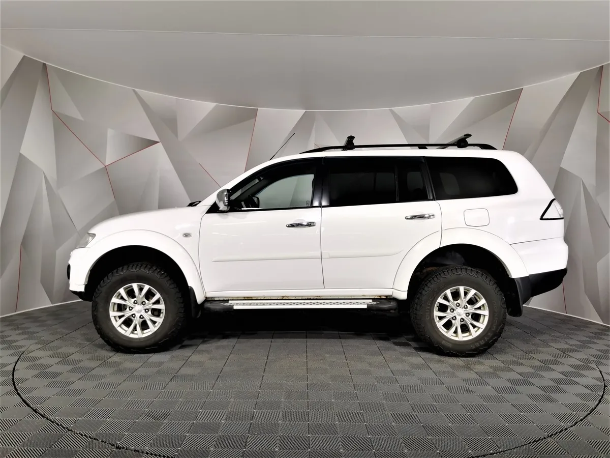 Mitsubishi Pajero Sport 2.5 DI-D AT AWD (178 л.с.) Белый в АВИЛОН. Слайд №5