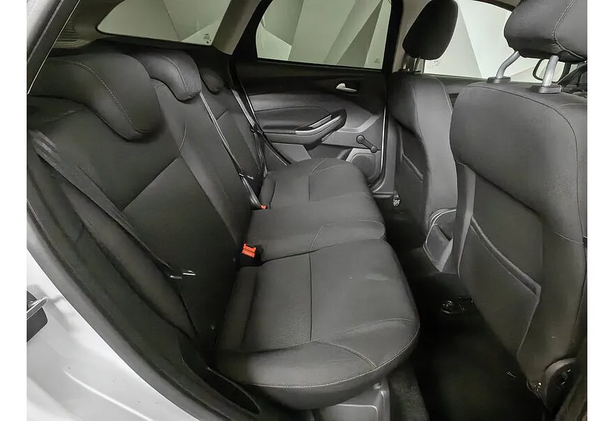 Ford Focus 1.6 PowerShift (105 л.с.) Trend Белый в АВИЛОН. Слайд №15