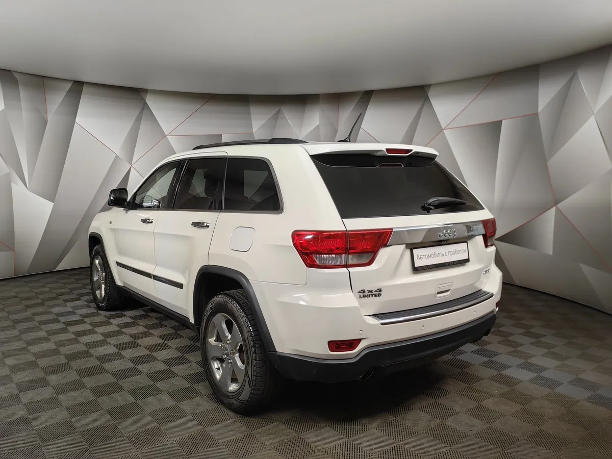 Jeep Grand Cherokee 3.0 TD AT (241 л.с.) Белый в АВИЛОН. Слайд №4