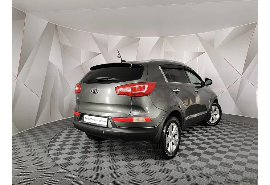 Kia Sportage 2.0 AT AWD (150 л.с.) Серебристый в АВИЛОН. Слайд №8