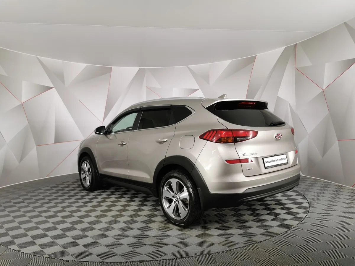 Hyundai Tucson 2.0 (150 л.с.) MPi-6AT-4WD Lifestyle Бежевый в АВИЛОН. Слайд №4